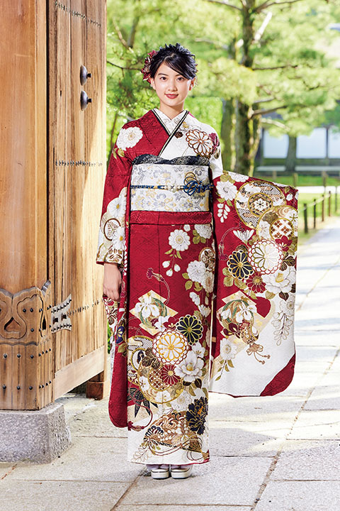 新作振袖