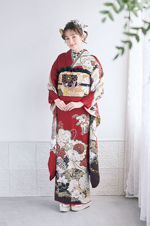 新作振袖