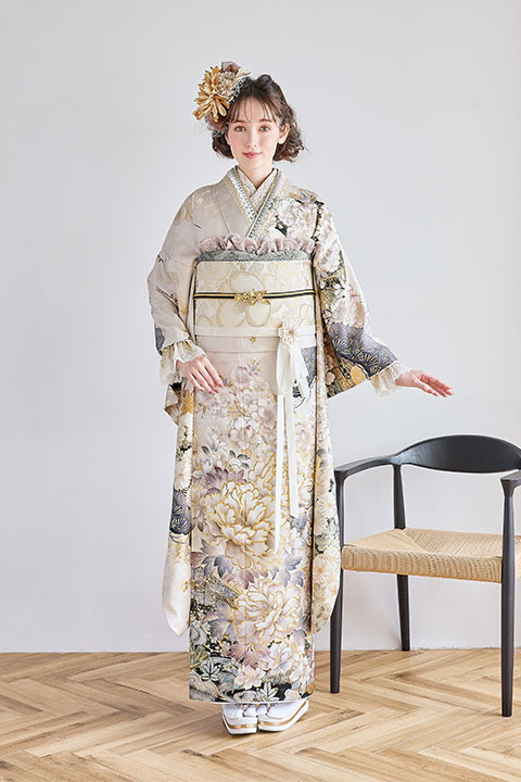 新作振袖