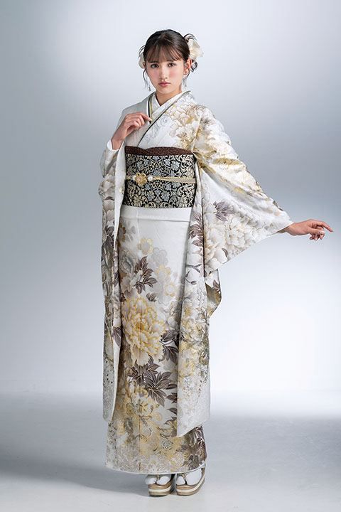 新作振袖　サクラ　sacra