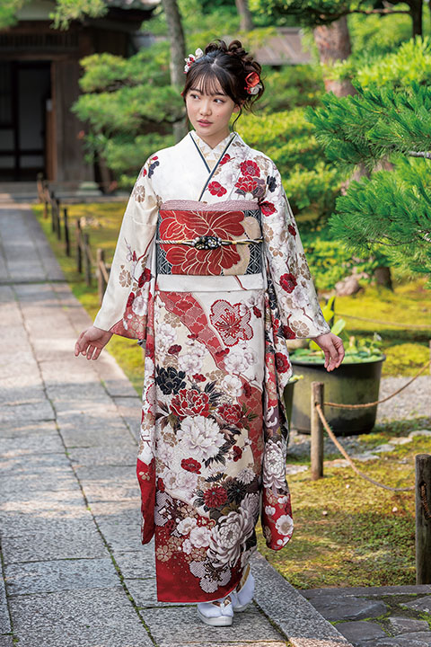 新作振袖　サクラ　sacra
