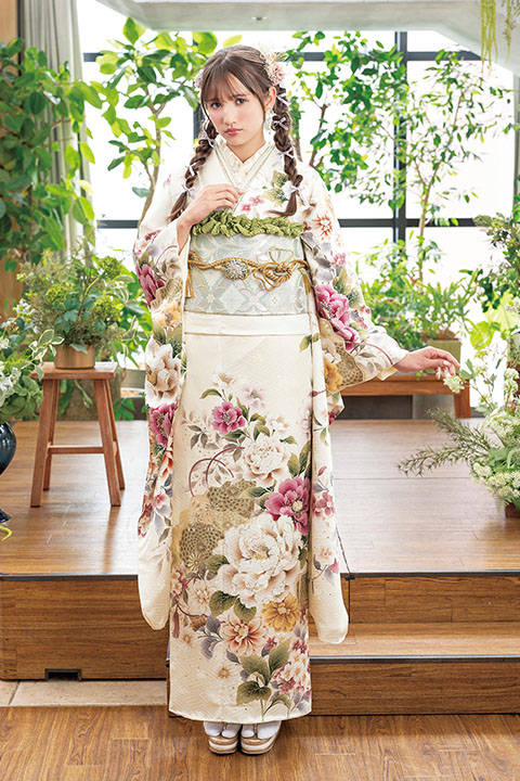 新作振袖　サクラ　sacra