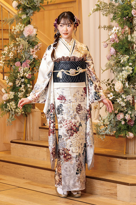 新作振袖　サクラ　sacra