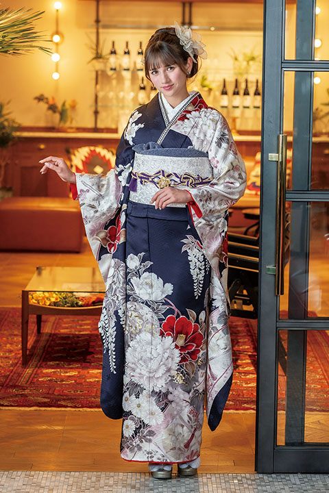 新作振袖　サクラ　sacra