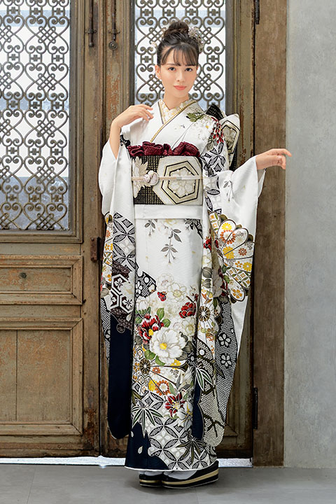 新作振袖　ブルーム　bloom