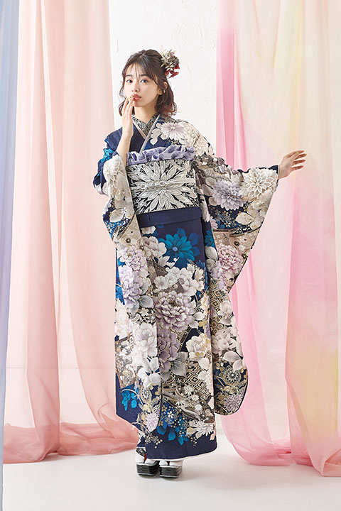 新作振袖